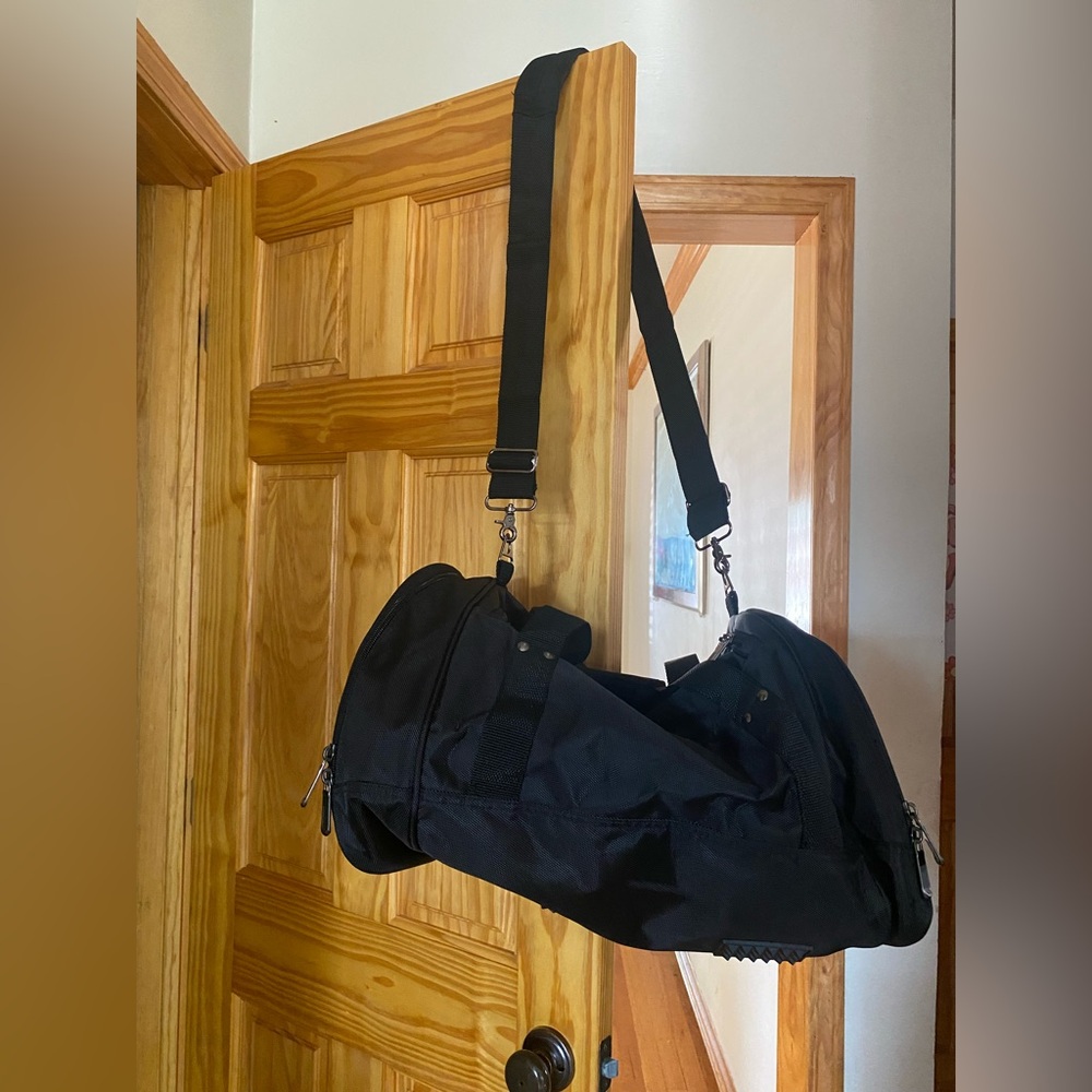 Chicago Bulls Duffle Bag - Picture 12 of 12